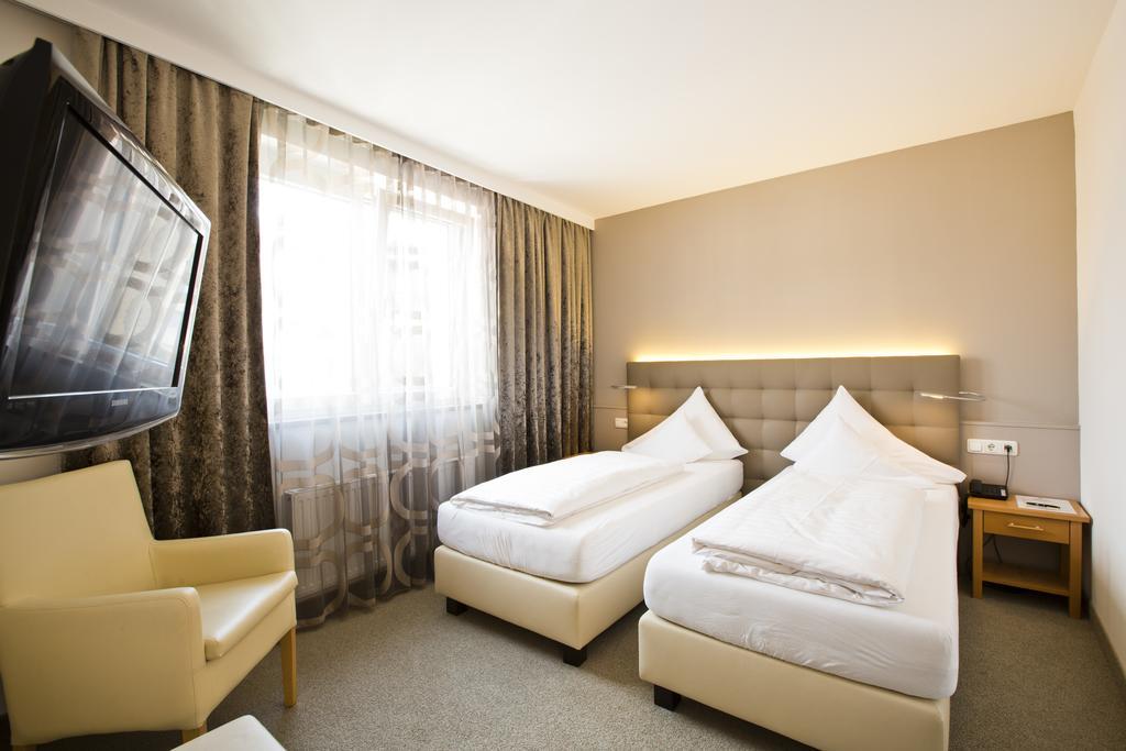 Goldenes Schiff Hotel 4*